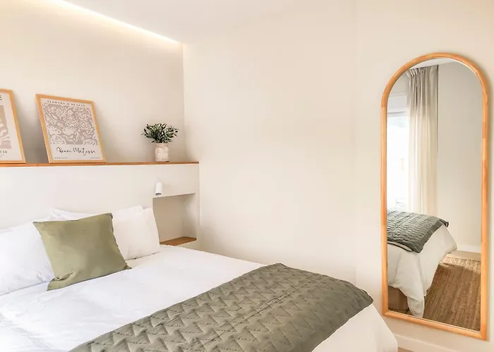 Giro - Escapada Exclusiva Con Terraza Privada